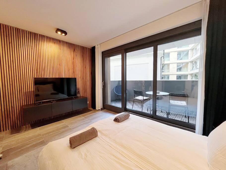 2Budapest Eye-Freegym And Sauna Luxury Home Exterior photo